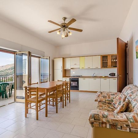 Апартаменты Casa Vacanze Andreana Летоянни Экстерьер фото